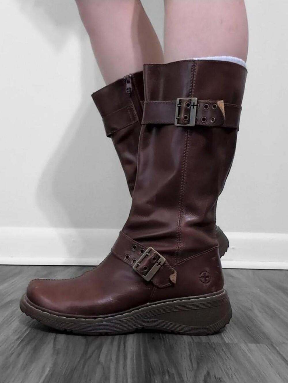 Dr. Martens Buckle Harness Boots In The Style Milly - Picture 2 of 8